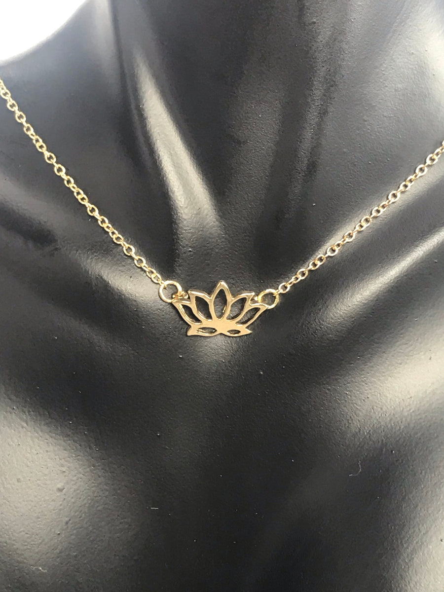 Tamara - Golden Lotus Flower Necklace